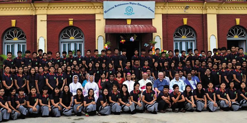 Students and staff at the Higher Education Center